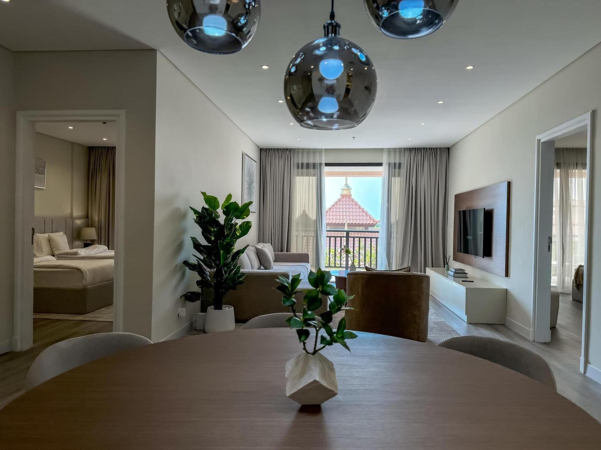 Upgraded 2br - Beachfront - 5 Star